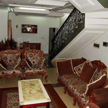 Hotel Residence Jeanne D'Arc Cotonou Exterior foto